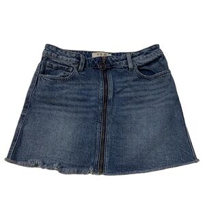 We The Free Denim Medium Wash Front Zipper Frayed Cut Off Casual Mini Skirt